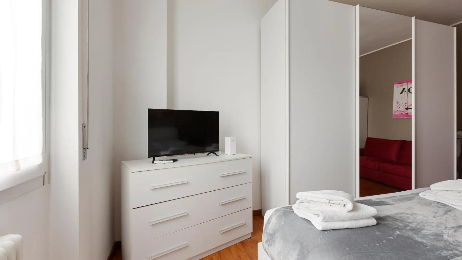 Cosy Apartment Milano- Bisceglie M1 Italia
